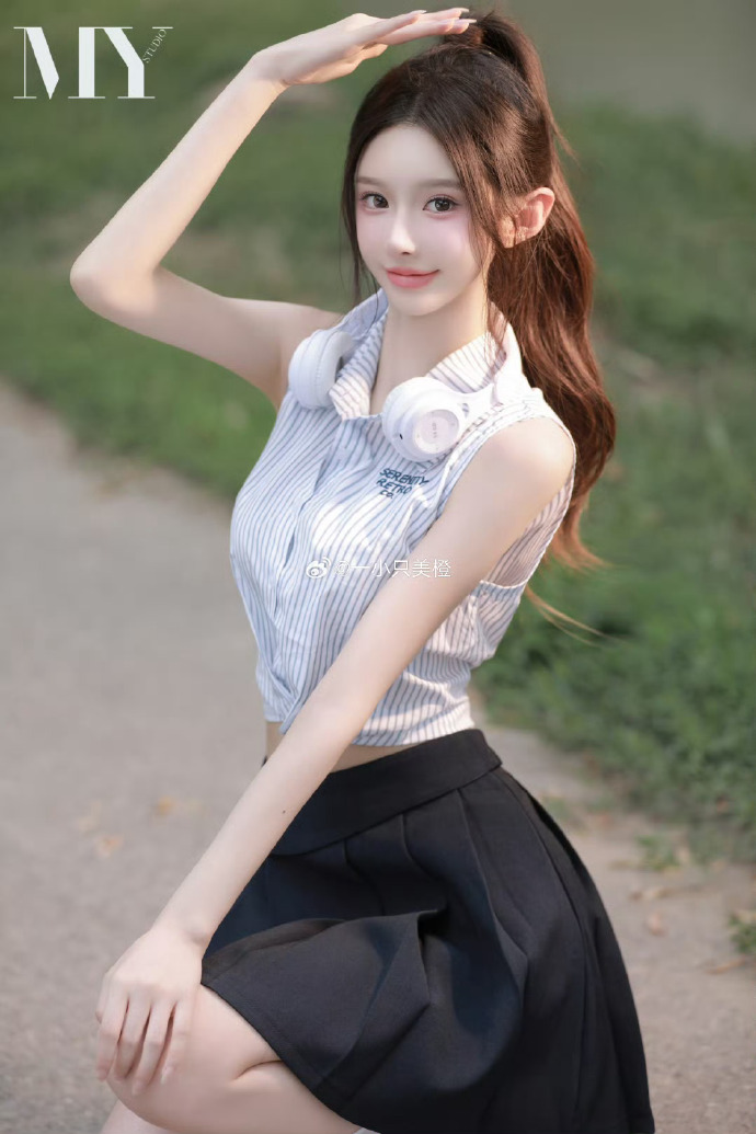 素媛 封面